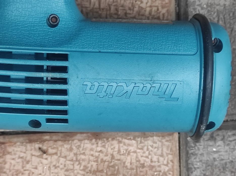 Impact MAKITA  6905 H made Japan  ca nou