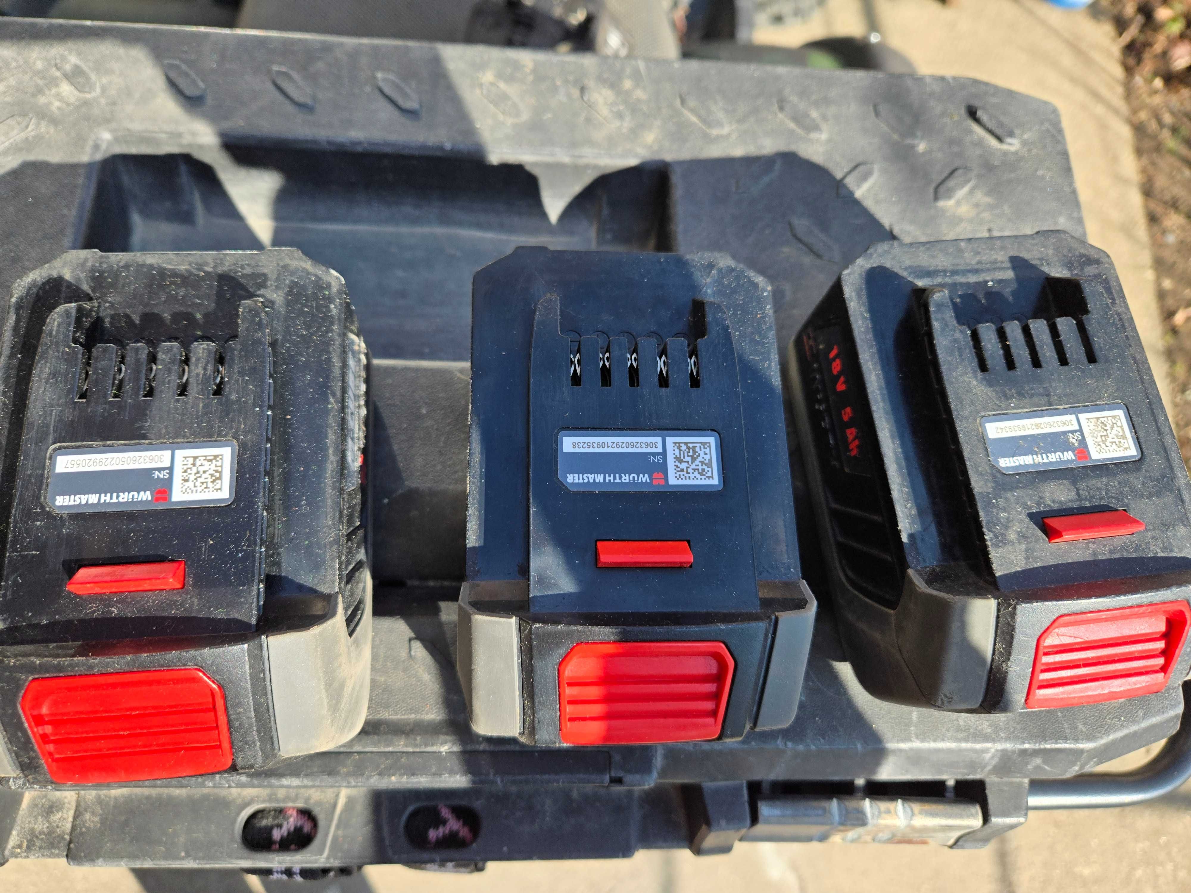 Продавам 3 батерии wurth 18V 5A