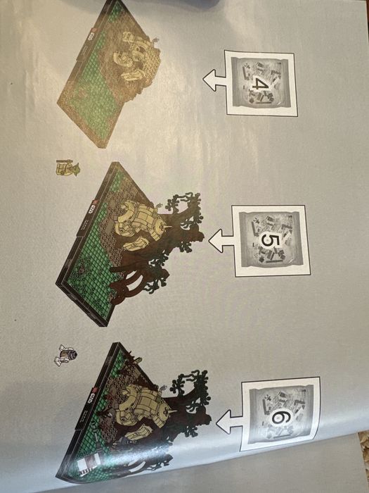 LEGO STAR WARS Dagobah Jedi Training diorama 75330