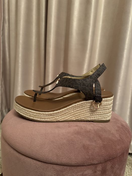 Оригинални сандали Michael Kors