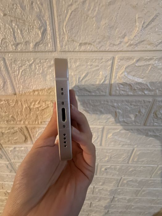 iPhone 12 mini, в хорошем состоянии