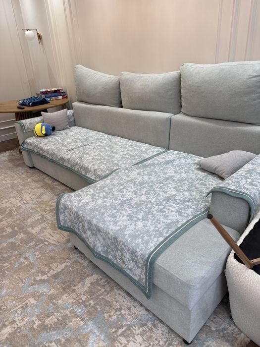 Продаю диван в отличном состоянии