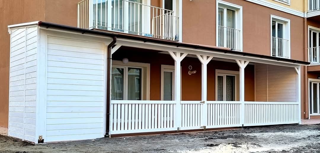 Construcții foișoare terase pergole gărdulețe din lemn 
Suntem o echip