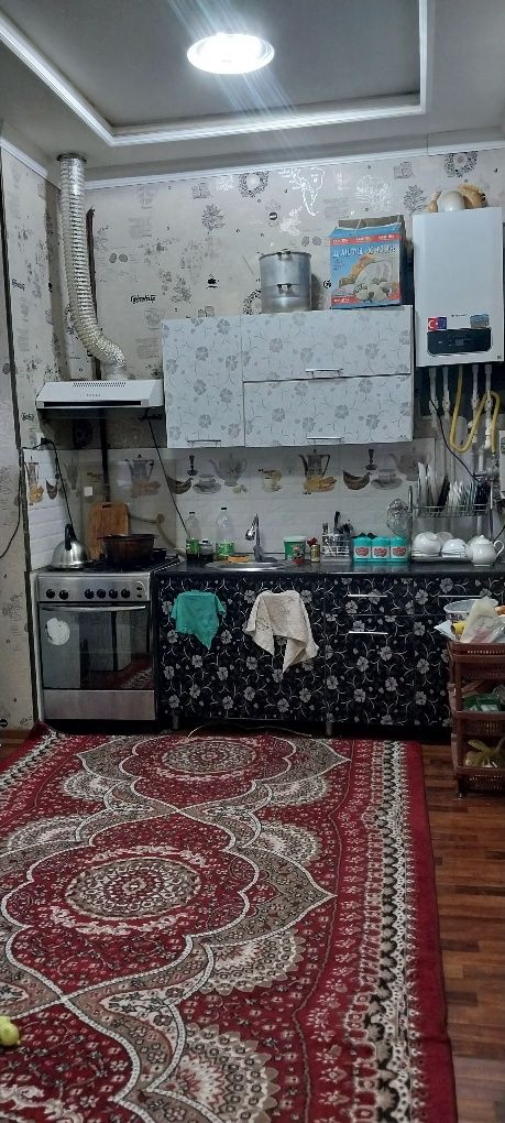 Uchaska 4xona Sergeli Xonobodda  ijaraga beraman