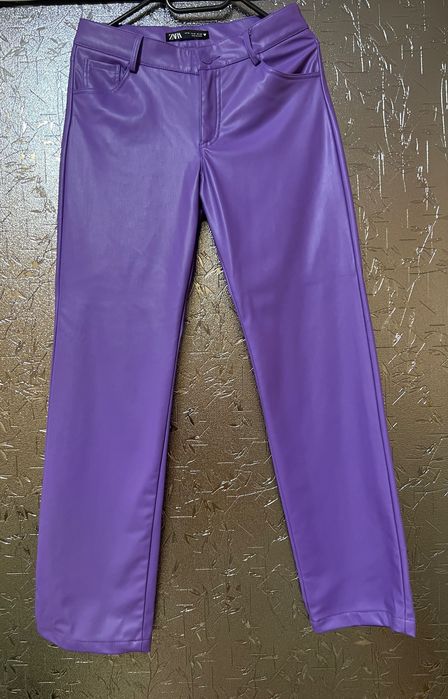 Pantaloni piele ecologica Zara