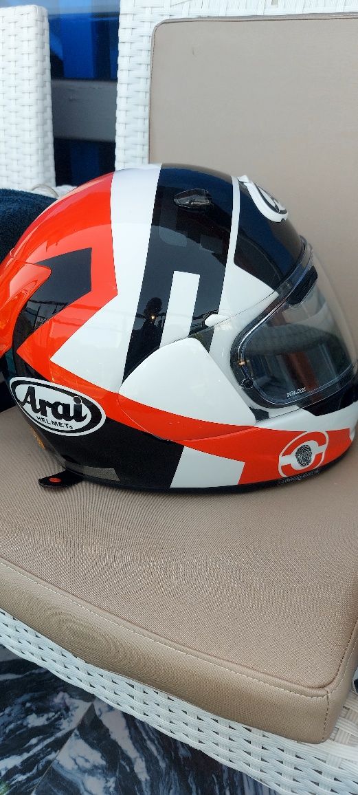 ARAI Quantic  Space red