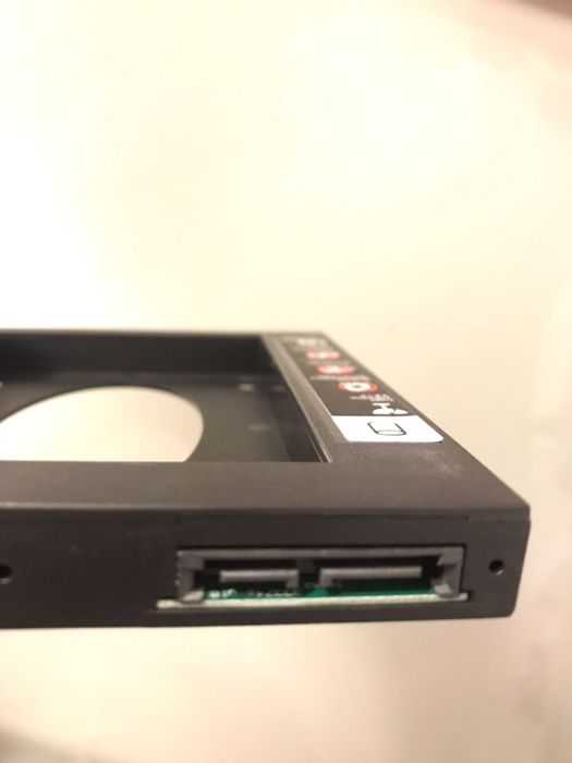 1 Adaptor Caddy rack HDD/SSD Laptop DVD 12,7 mm SATA 2/3