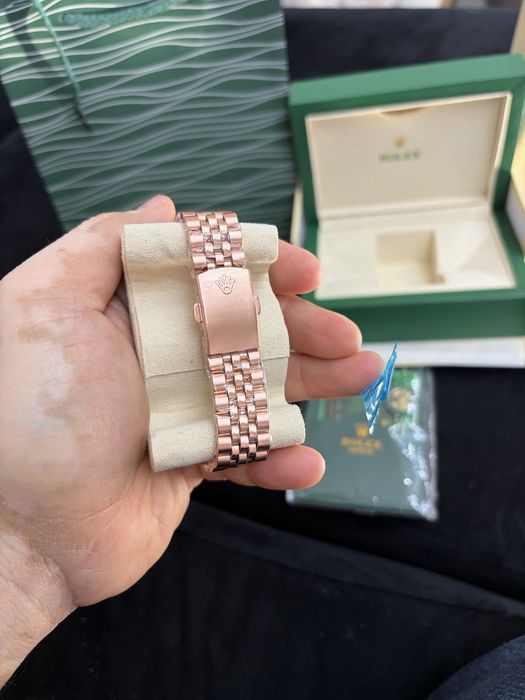 Rollex 2025 rose gold