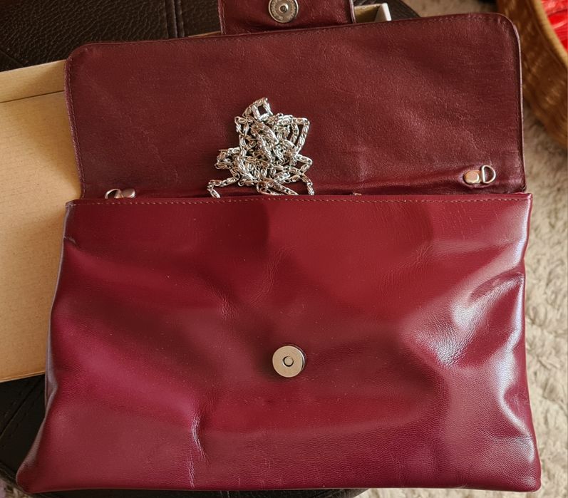 Pantofi din piele culoare visiniu si geanta plic asortata