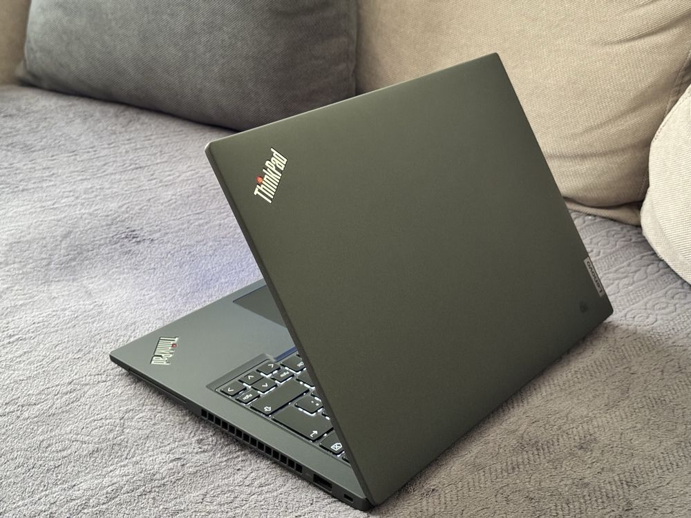 14’FHD+IPS/i5-1335u/Lenovo Thinkpad T14 Gen4/16GB DDR5/256GB/Гаранция
