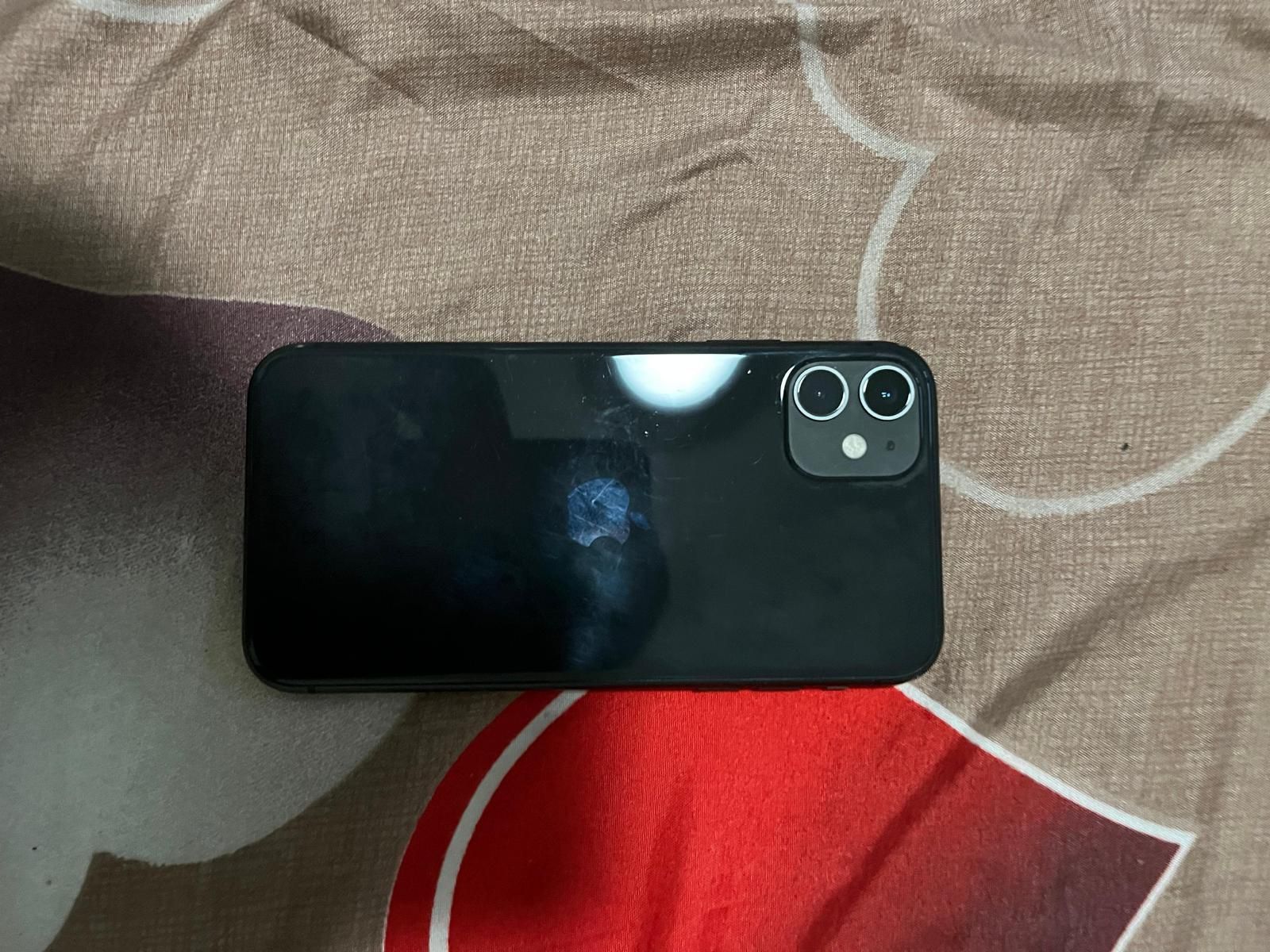 Vand iPhone 11 128 gb