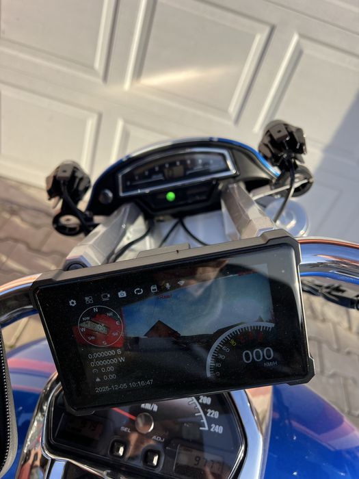 Suzuki Boulevard M109R