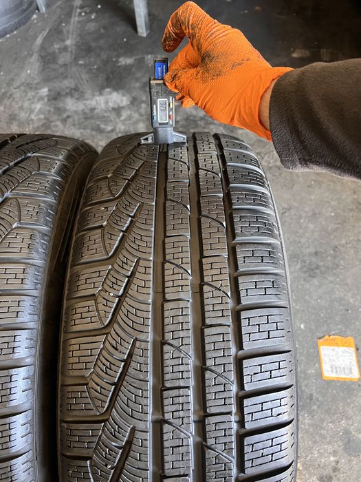 2 anvelope iarna ca NOI 235/55/18 , Pirelli , DOT 2022 , 8.2 mm