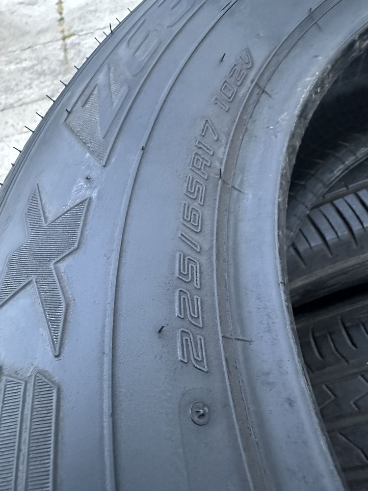 225/65/17 Falken dot18