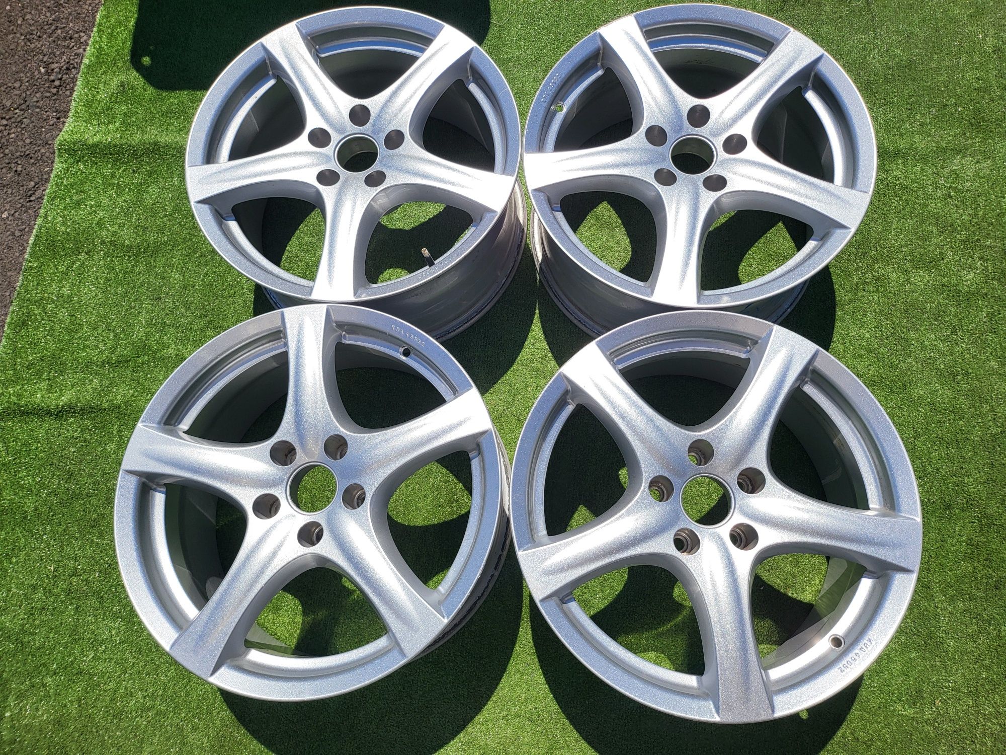 Лети джанти 17 5х112 ET35 ,8J Mercedes ,Audi,VW,Sest Skoda