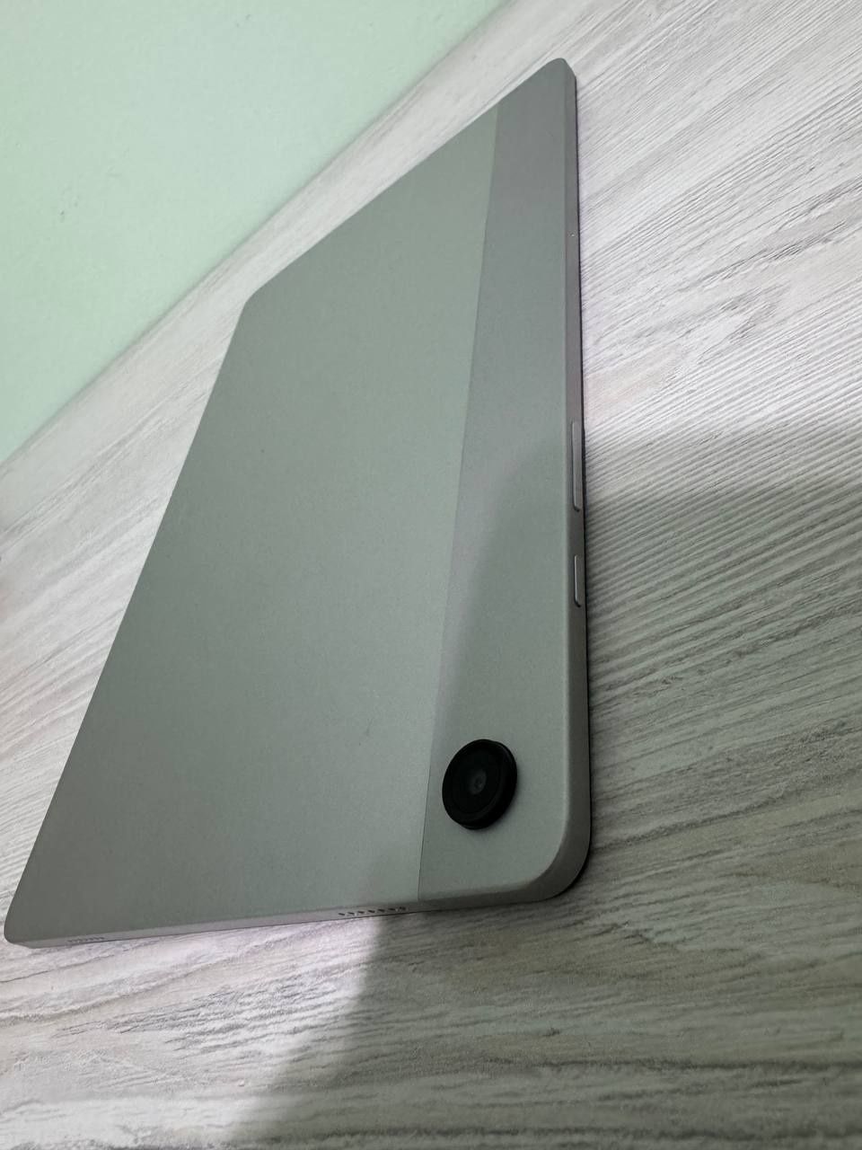 Samsung tab A9+ sotiladi