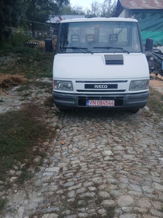 Vând iveco daily