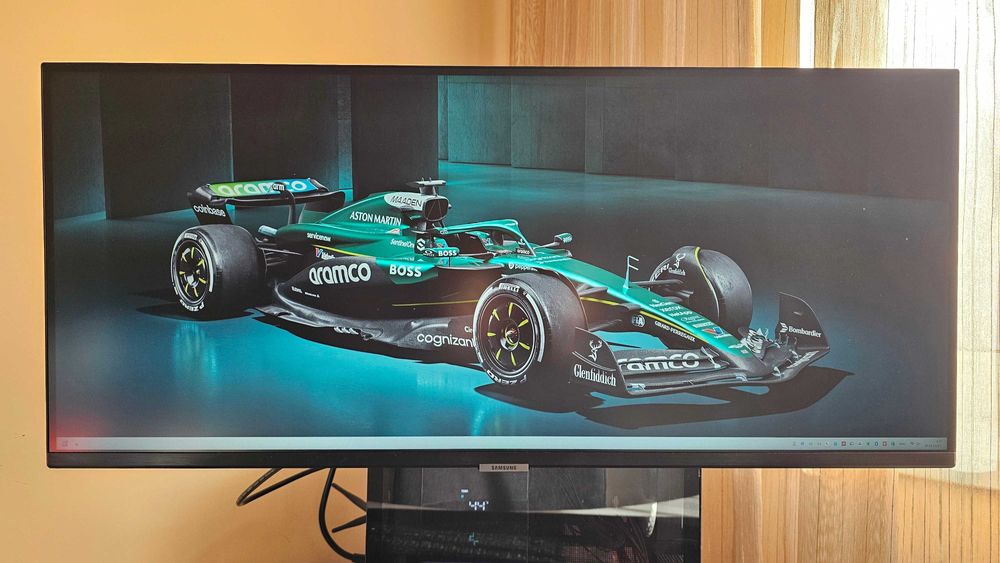 Samsung ViewFinity S5,34",3440x1440, 100Hz, 300nit, 99%sRGB с гаранция