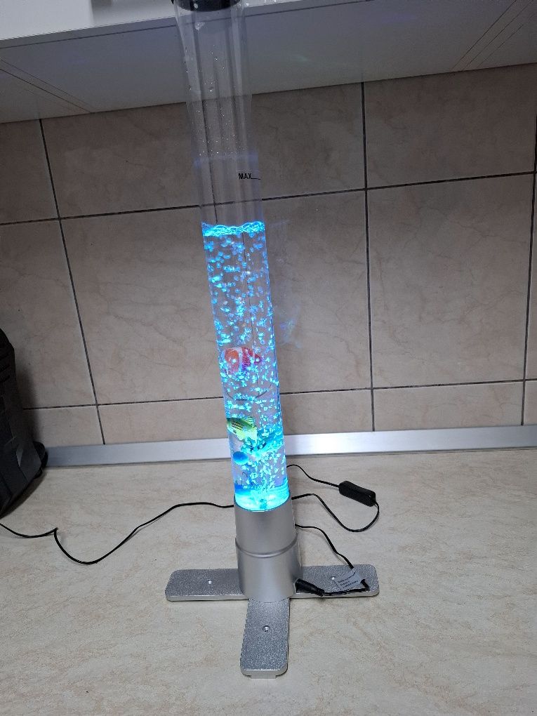Lampa cu led si pestisori