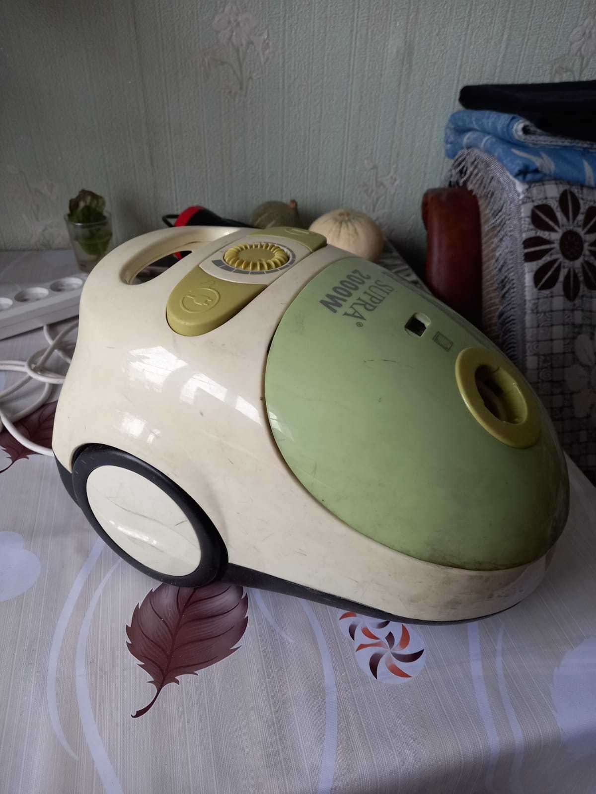 Пылесос б/у продам