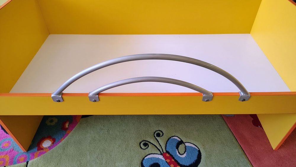 Детско креватче и мартак 140x70(x65h).