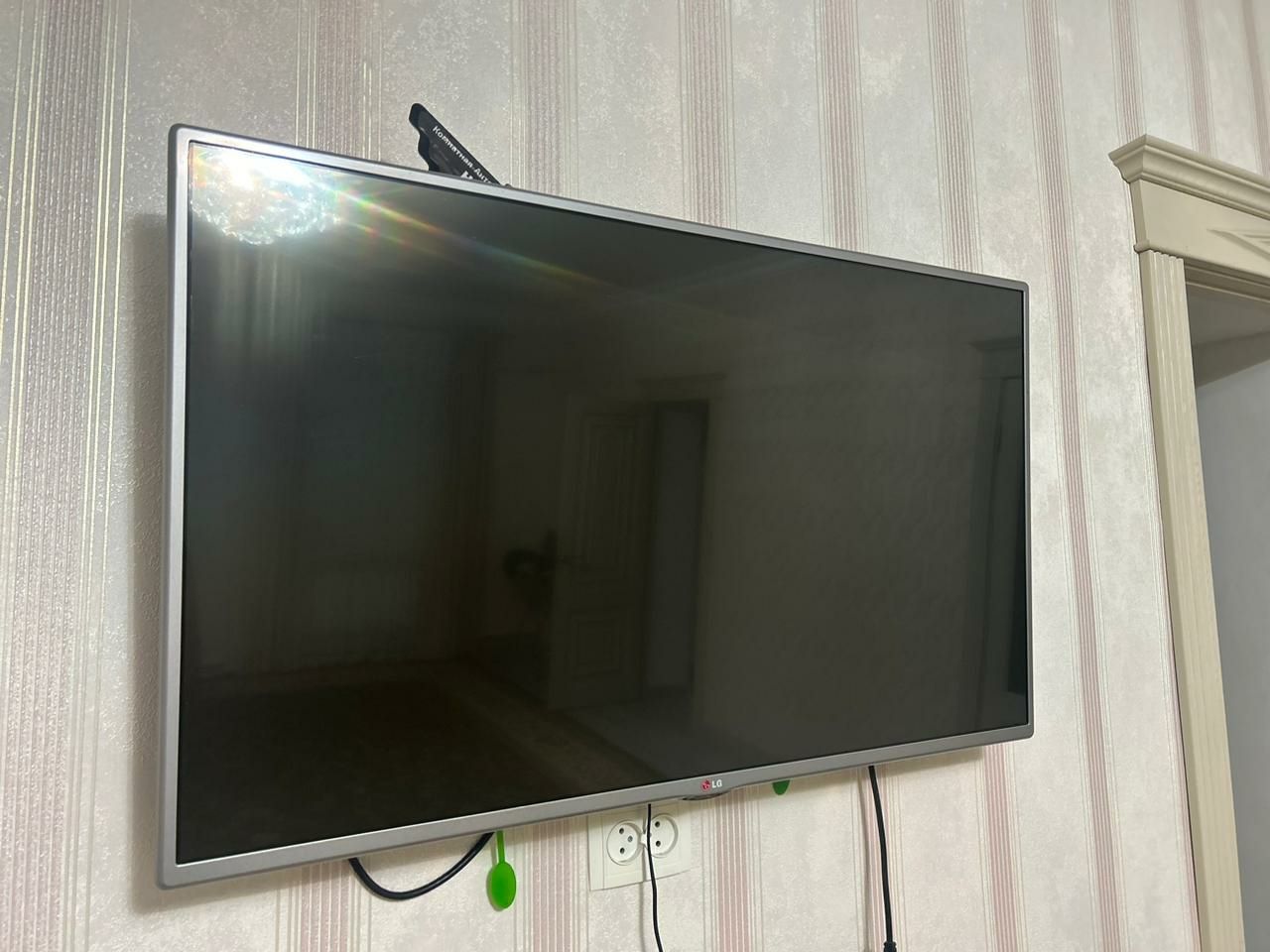 Продам LG телевизор smart