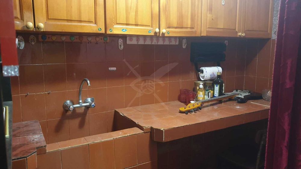 Продава се Тристаен апартамент в Бургас, Възраждане - 90 кв.м за 1167 €/кв.м - Снимка #2