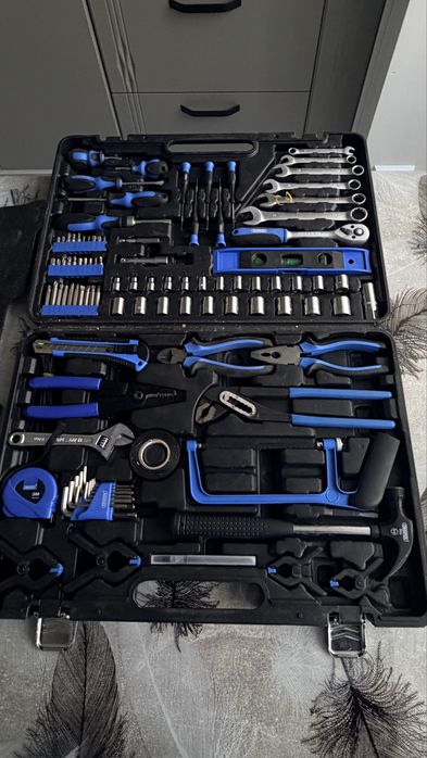 Комплект ръчни инструменти за автомобилна употреба Draper, 138 части