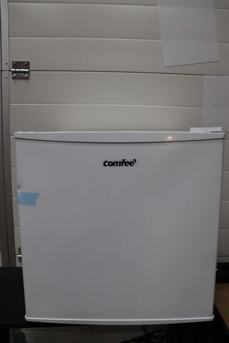 Comfee Свободностоящ, RCU40WH2 Мини Фризер, 31л, лек козметичен дефект