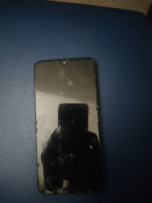Samsung A10 сломманый