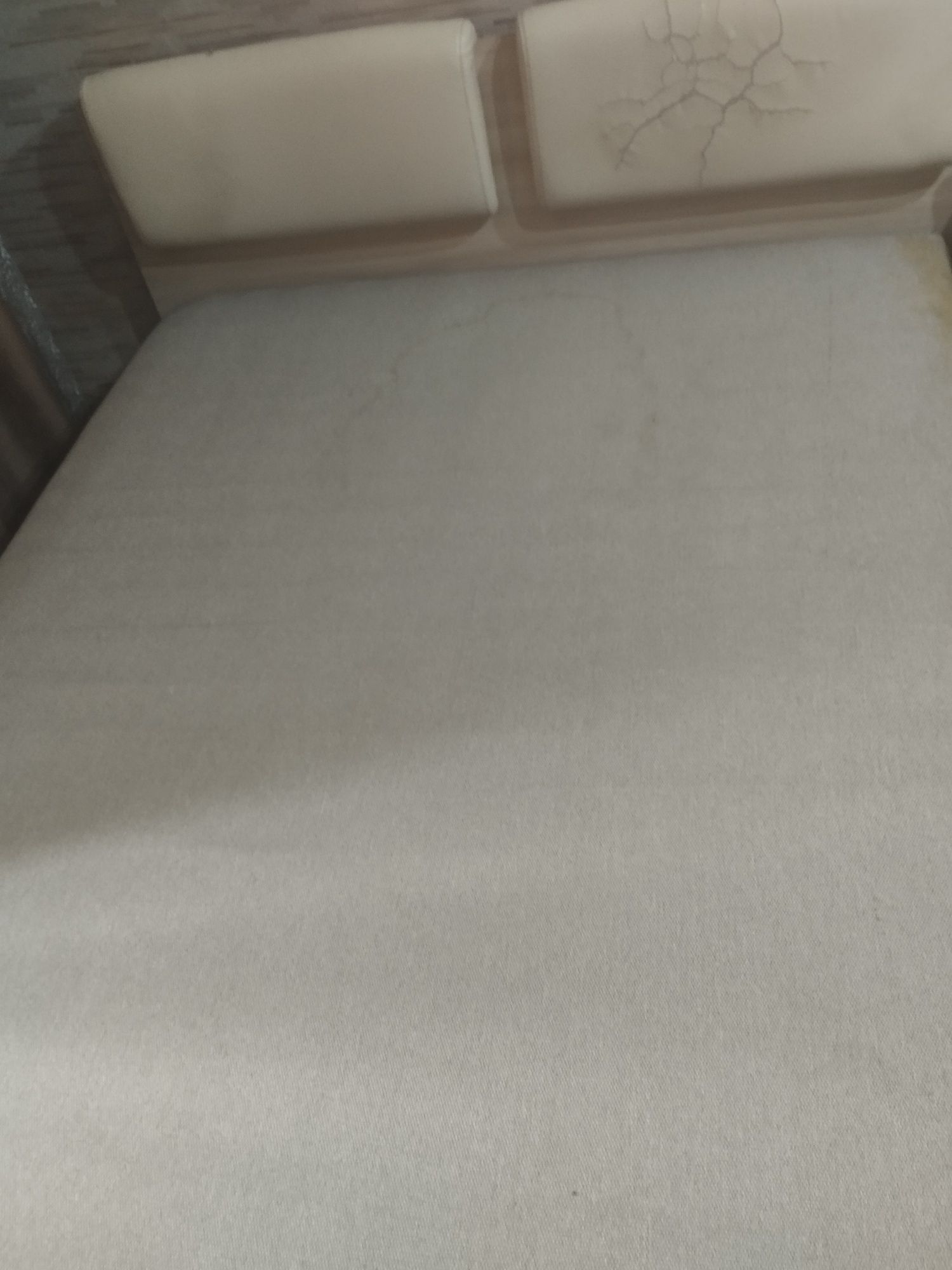 Срочно продам шкаф и кровать