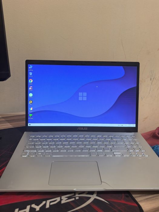 Asus Vivobook Core i3-1005G1