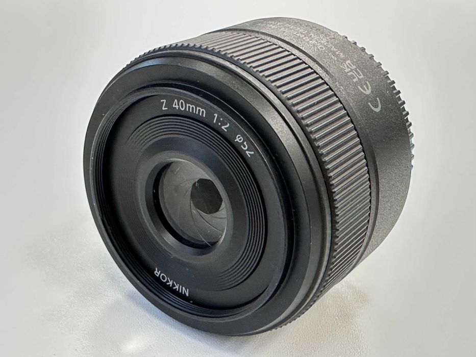 Nikon Nikkor Z 40mm f/2 Full Frame обектив за Nikon Z фотоапарати