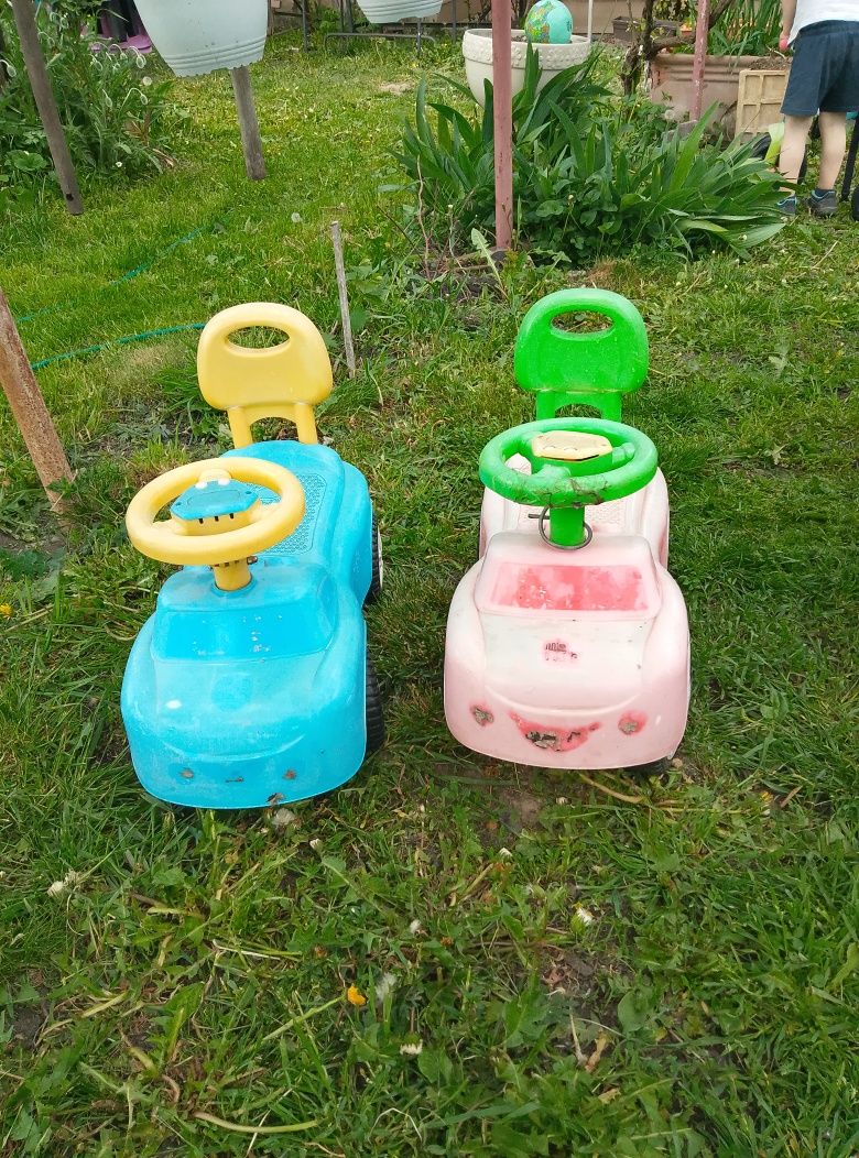 Mașinuțe copiii mici