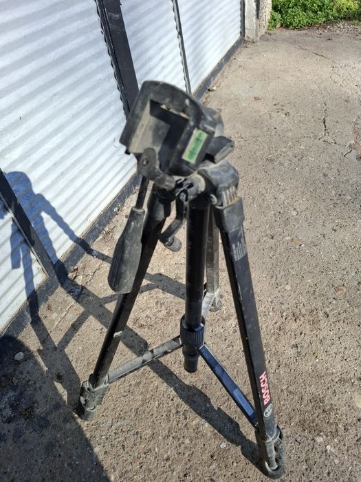 Стойка,трипод за ниво , лазер.