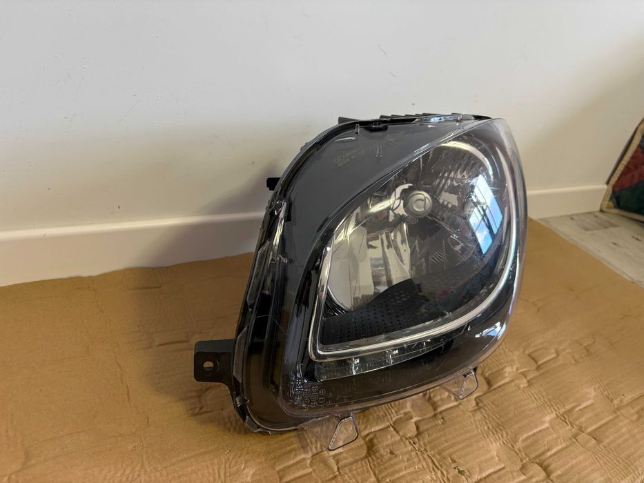 Far stanga halogen led Smart ForFour dupa 2014 cod A4538200739