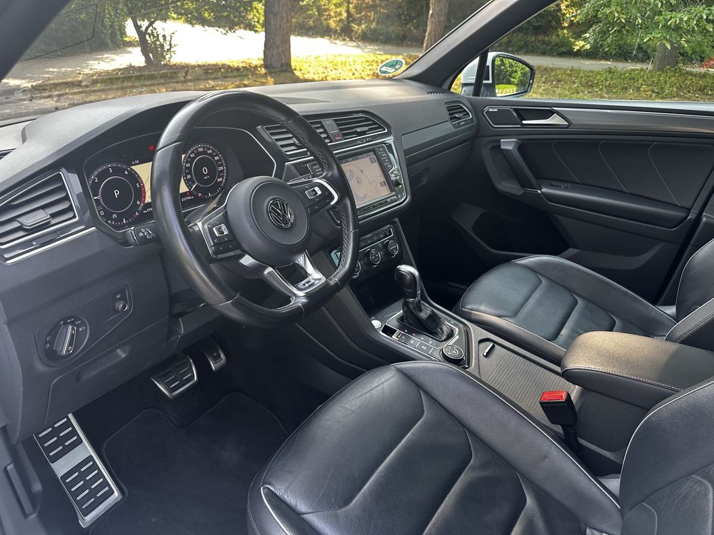VW Tiguan R-Line / Dynaudio / 4Motion / Panorama / Distronic