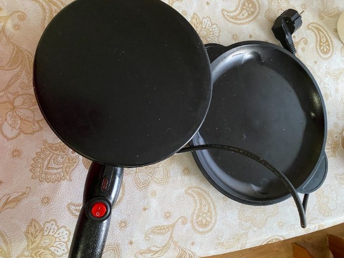 продам электрическую блинницу