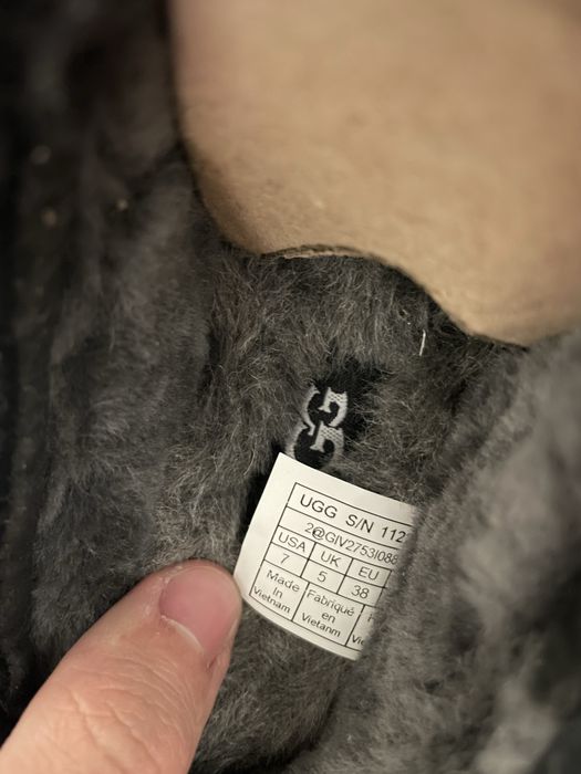 Ugg tazz originali