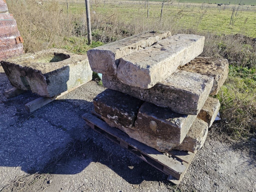 Дялан камък,стъпала,каменни плочи