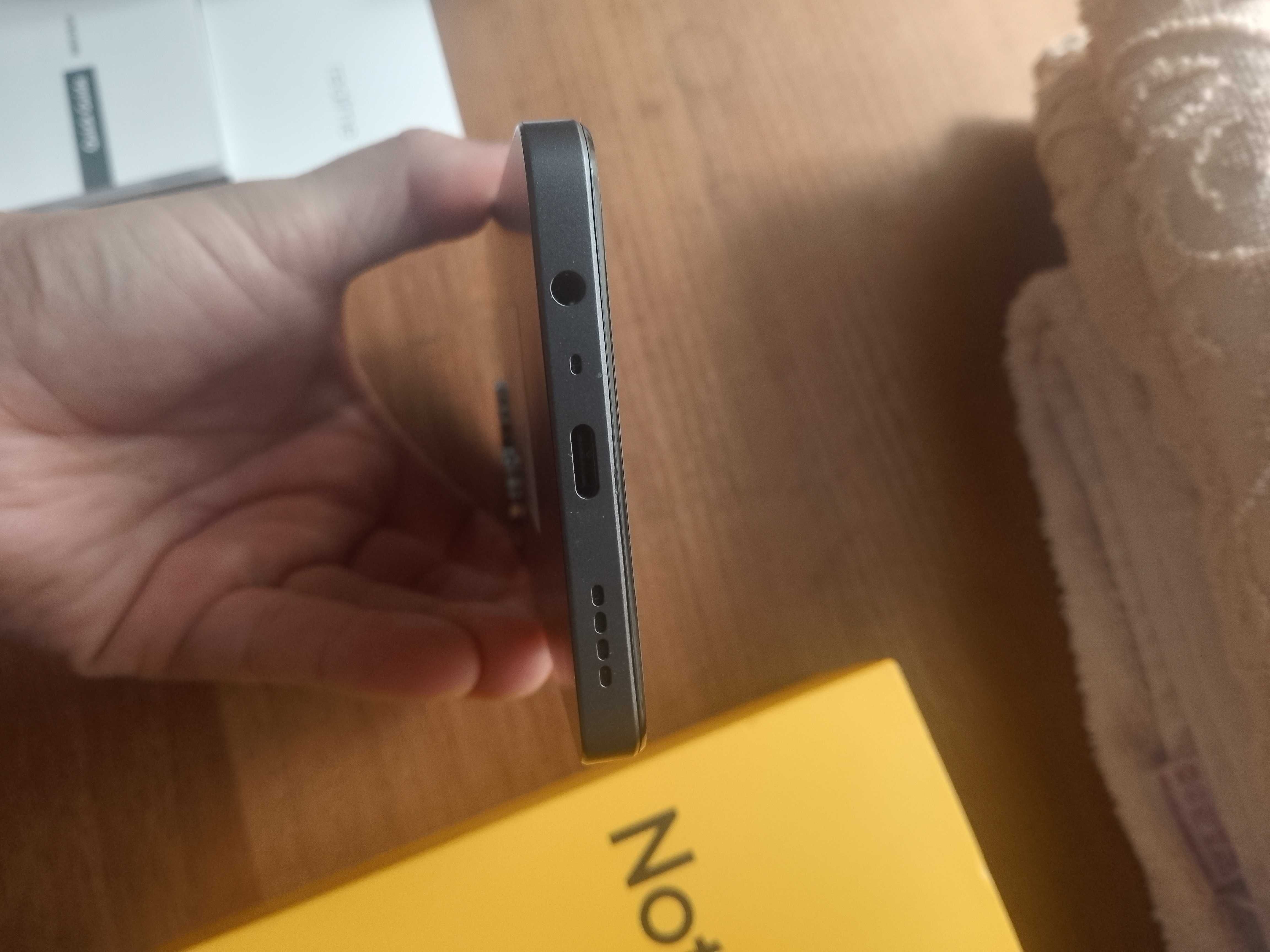 телефон Realmi note 50