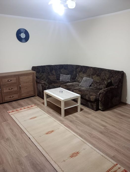 închiriez apartament 2 camere