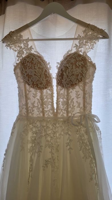 Vand rochie de mireasa