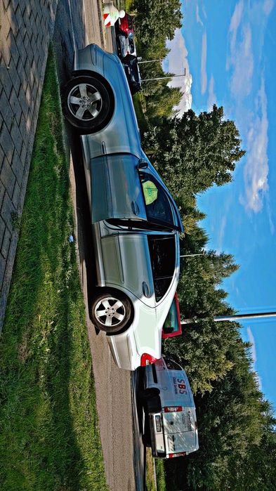 Vând Mercedes e class  an 2006 motor 30 mai multe detalii in privat