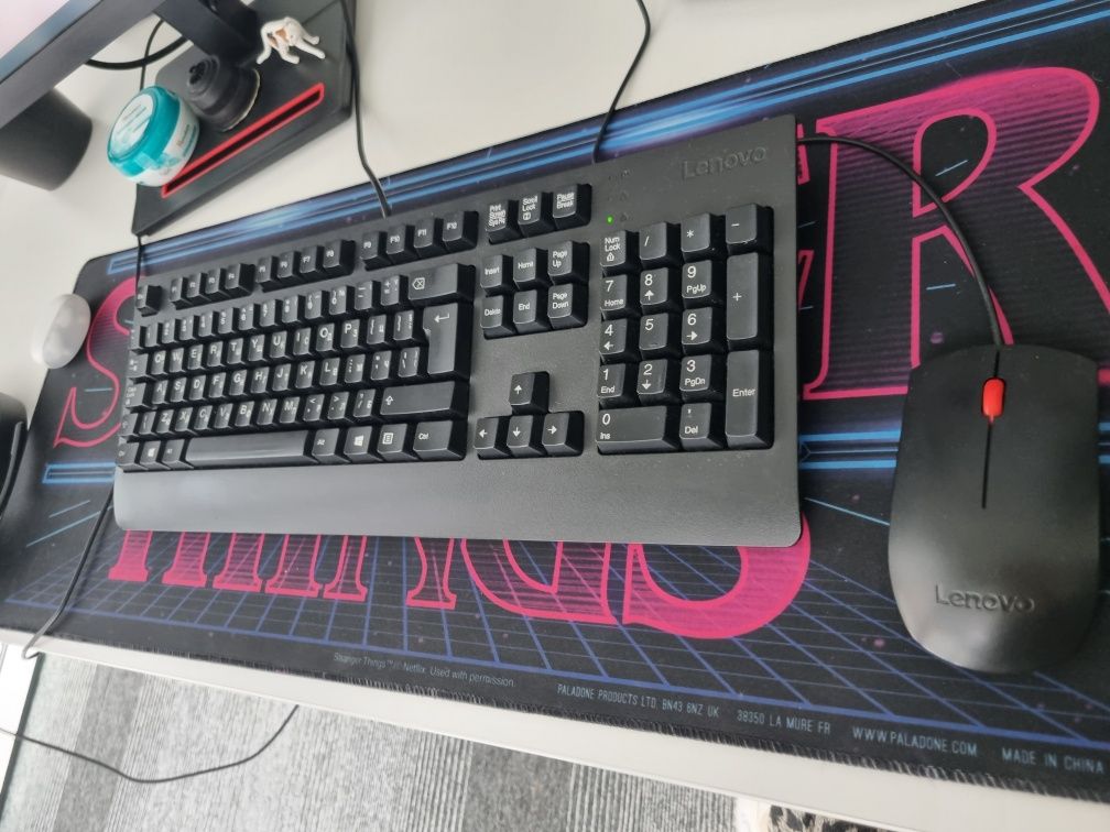 mousepad pc keyboard stranger things