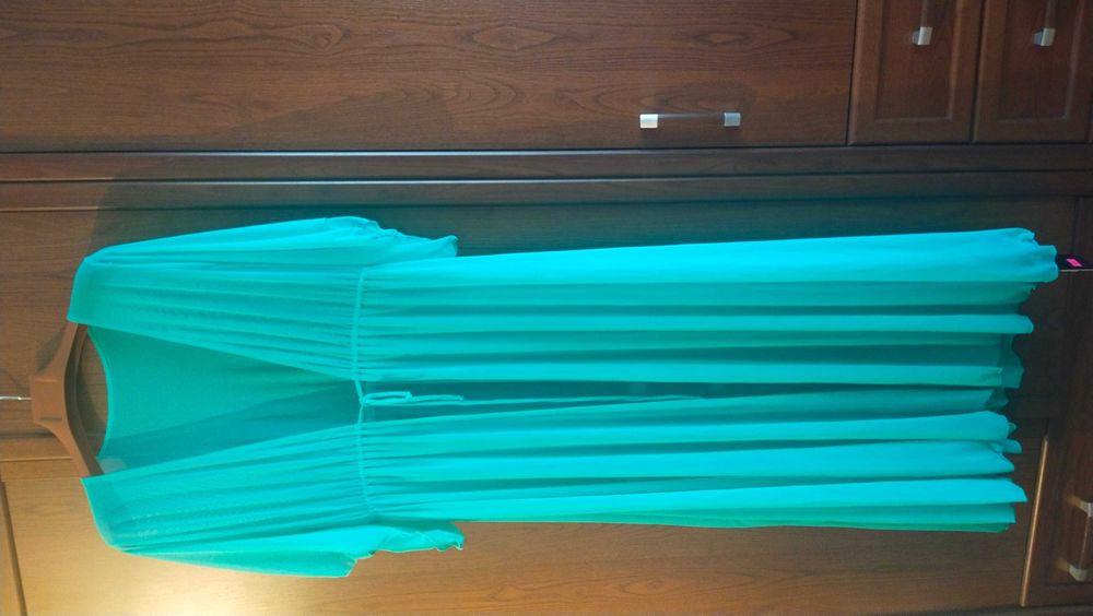 парео накидка,пляж сарафан платье , р. 48-50-52,с
этикеткой,  пишите