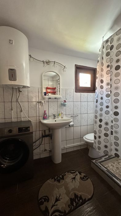 CASA DE VANZARE P+1 în Bogdanesti, jud. Bacau, pe Strada Principală.