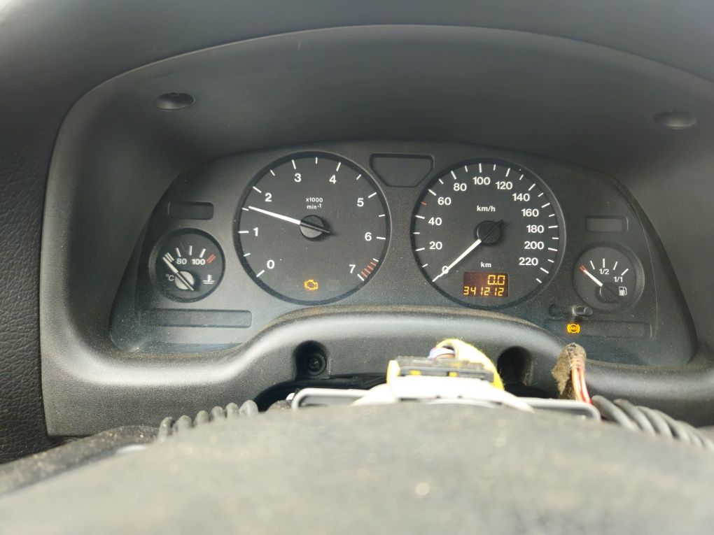 Опел Астра Г 2.0 136к.с на части Opel Astra G 2.0 136 na chasti