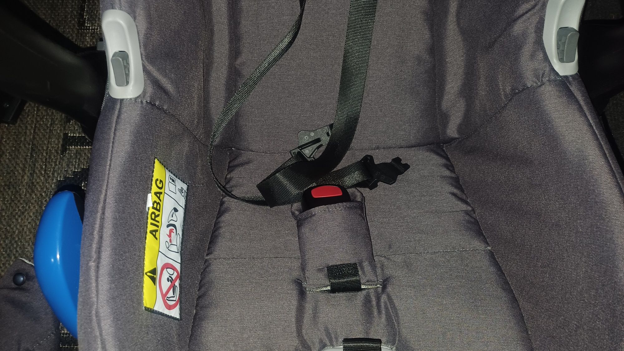 Ofertă!Cărucior/căruț copii 3 în 1(sport+landou+scaun auto)Testat ADAC