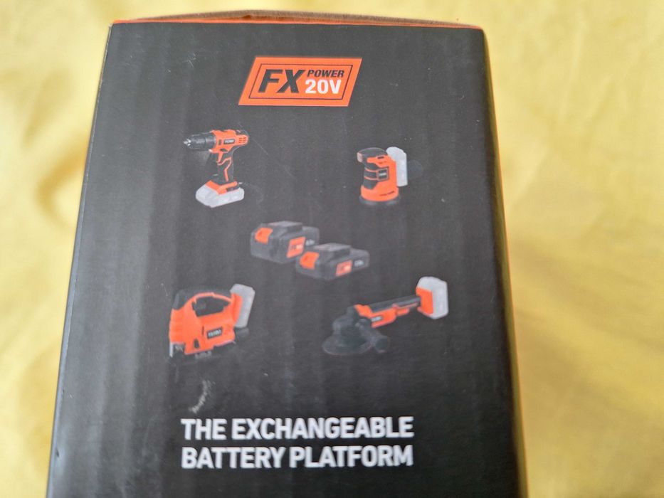 Incarcator  pentru acumulatori 20V,  2A  - 4A   model FERM CDA1169
